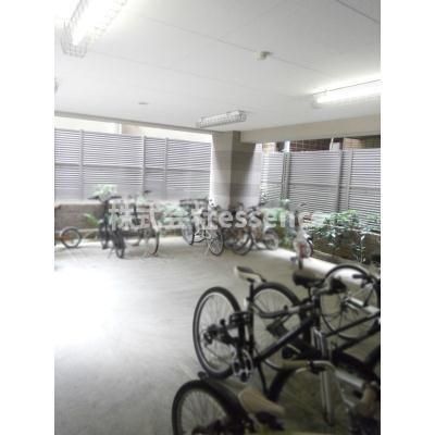 駐車場　弊社ではオンライン対応・現地対応可能です♪