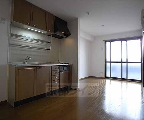 居室・リビング　インターネット無料の物件です