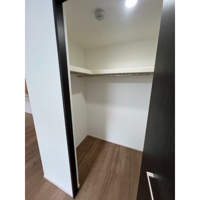 収納　ウォークインクローゼット