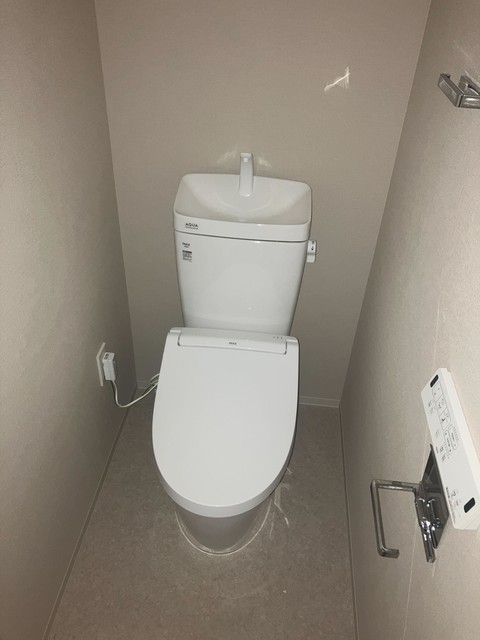 トイレ　※写真は同タイプ住戸です。