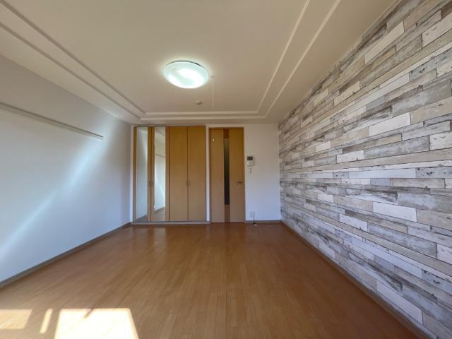 居室・リビング　室内