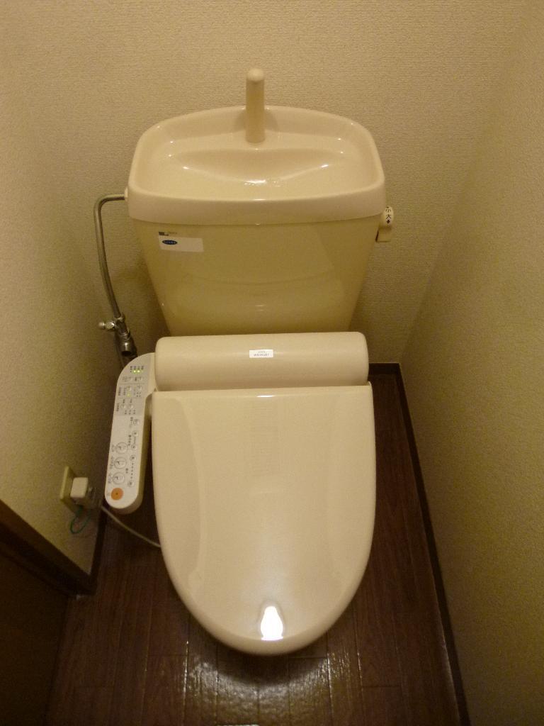 トイレ　温水洗浄便座付き★