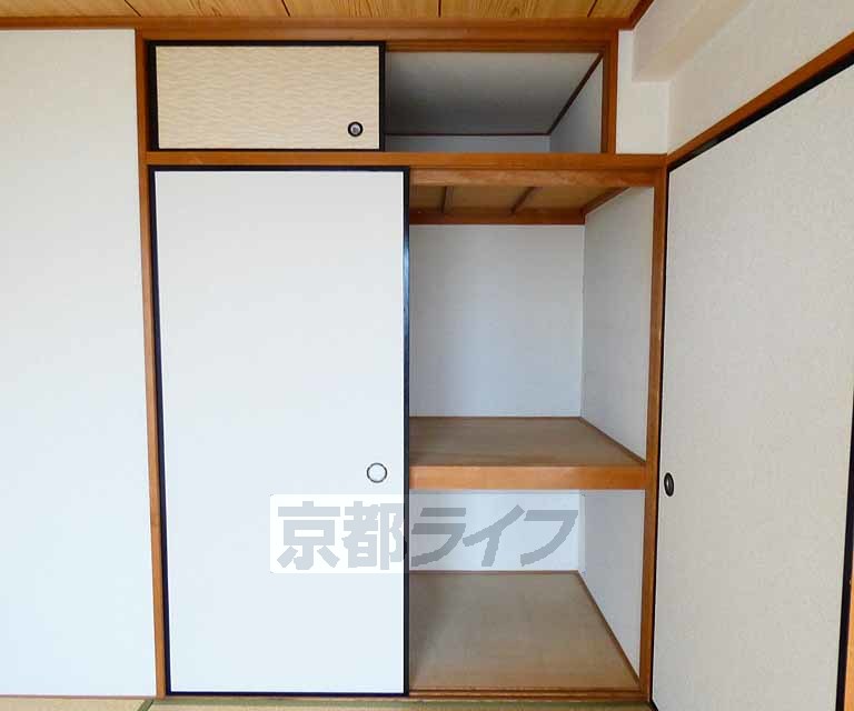 収納　押入れ収納です