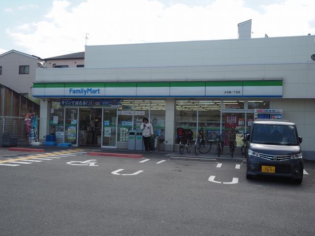 コンビニ　ファミリーマート（コンビニ）まで1000m