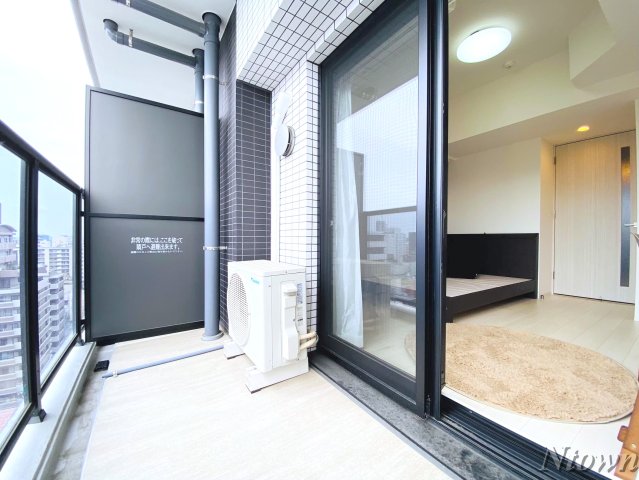 バルコニー　陽当たり良好なバルコニーです