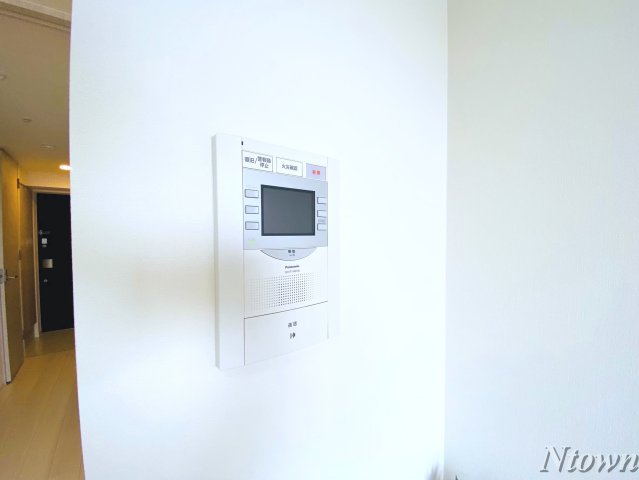 セキュリティ　モニター付きインターホンです。