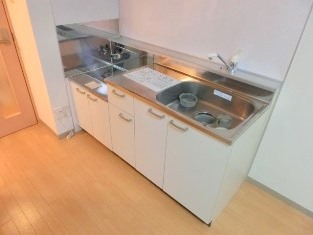 キッチン　同タイプの内観です。