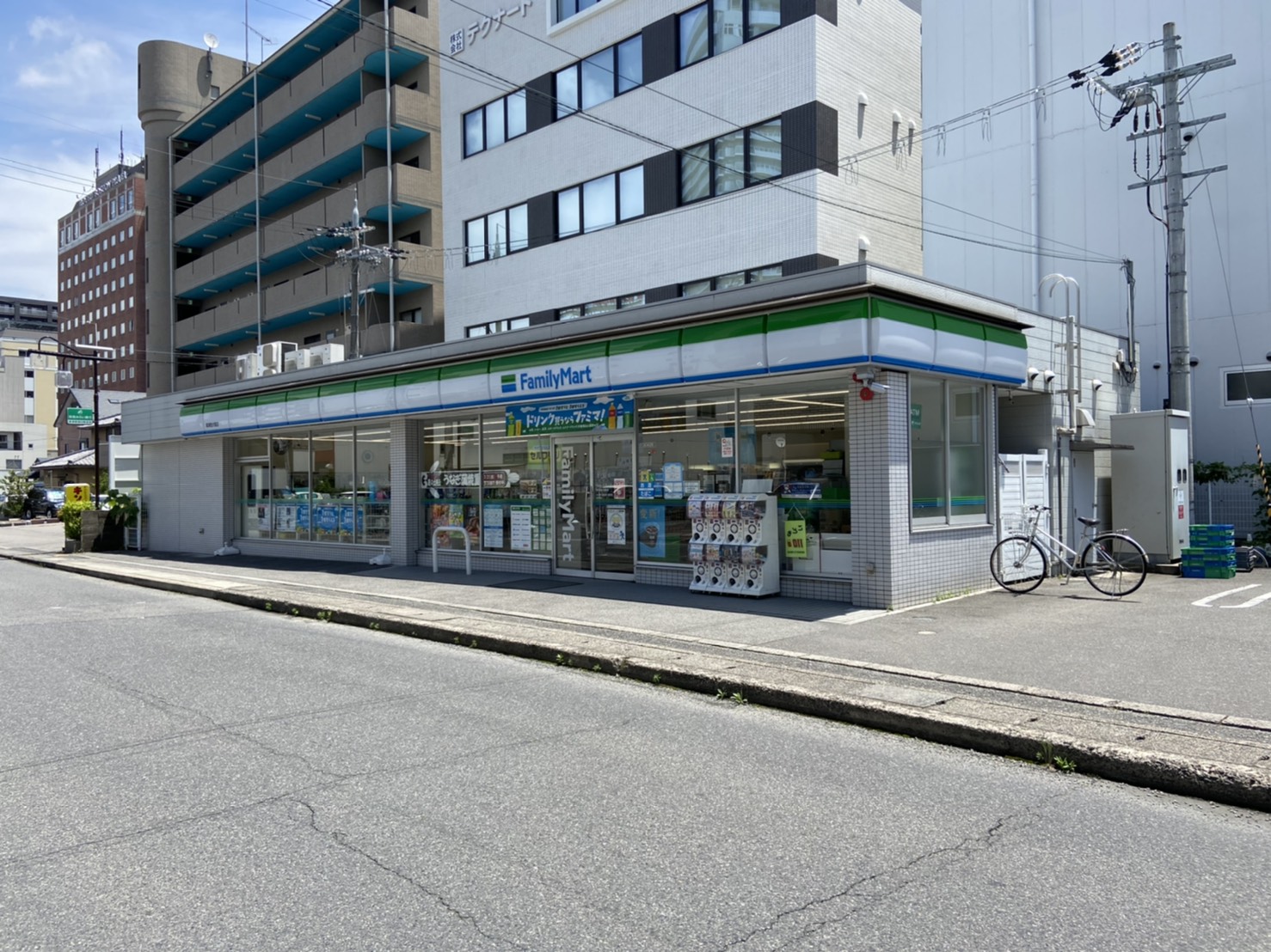 コンビニ　ファミリーマート草津西大路店（コンビニ）まで978m