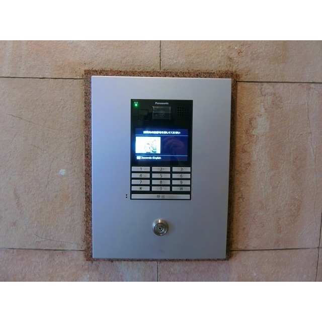 ロビー　安心のオートロック完備