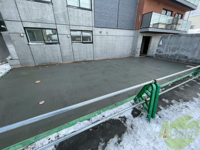 駐車場　駐車場