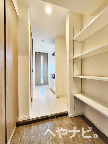 玄関　※別号室写真です。