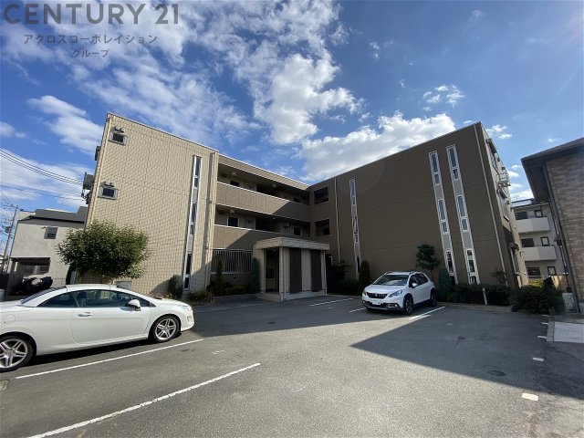 建物外観　オートロック付きで安心です！