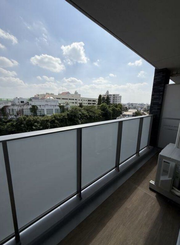 バルコニー　バルコニー