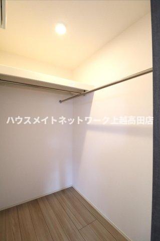 収納　ウォークインクローゼット