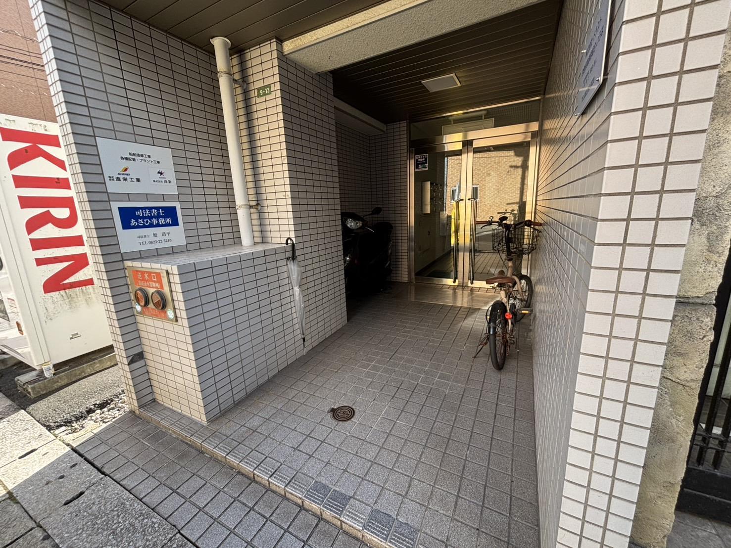 エントランス　エントランス部分です。