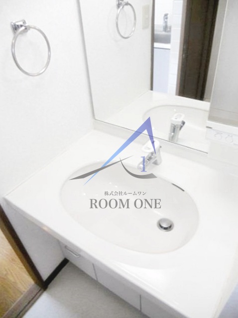 洗面設備　洗面台です。