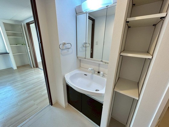 洗面設備　※別部屋の写真です