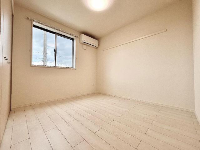 その他部屋・スペース　建具・クロスの色は相違がございます（イメージ）