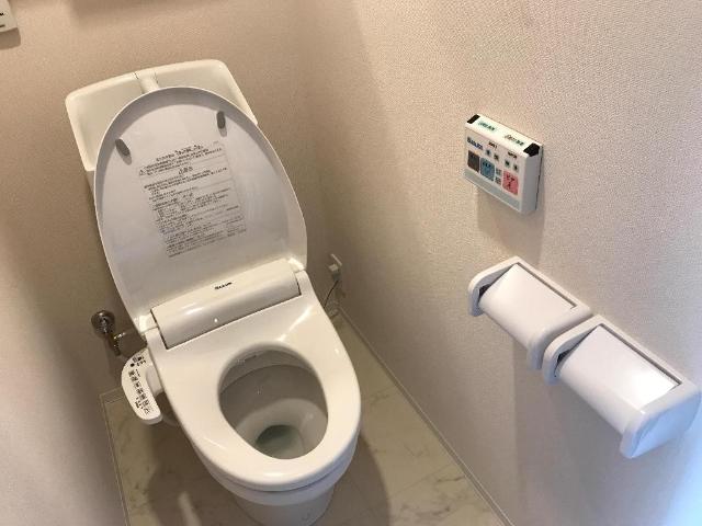 トイレ　シャワー付トイレ