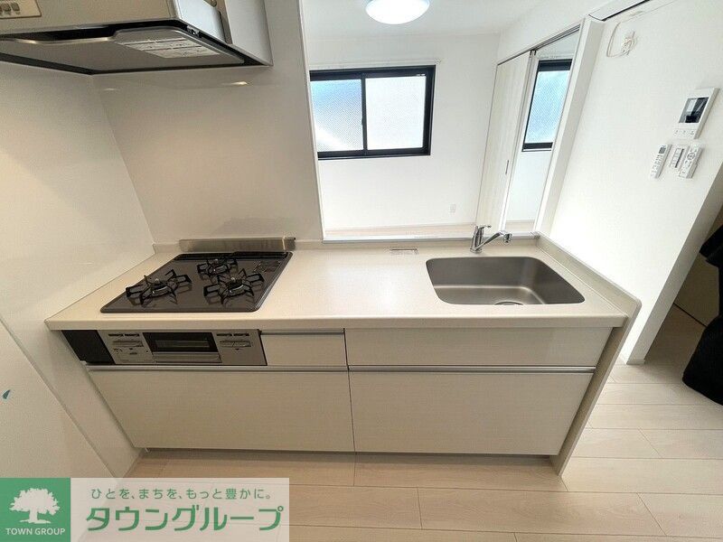 キッチン　※室内写真は401号室となります※