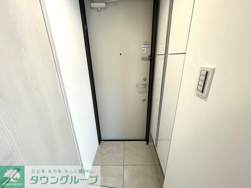 玄関　※室内写真は401号室となります※