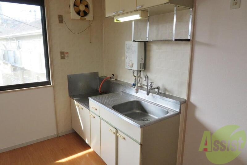 キッチン　キッチンは調理スペースもしっかりあってお料理しやすそうですね