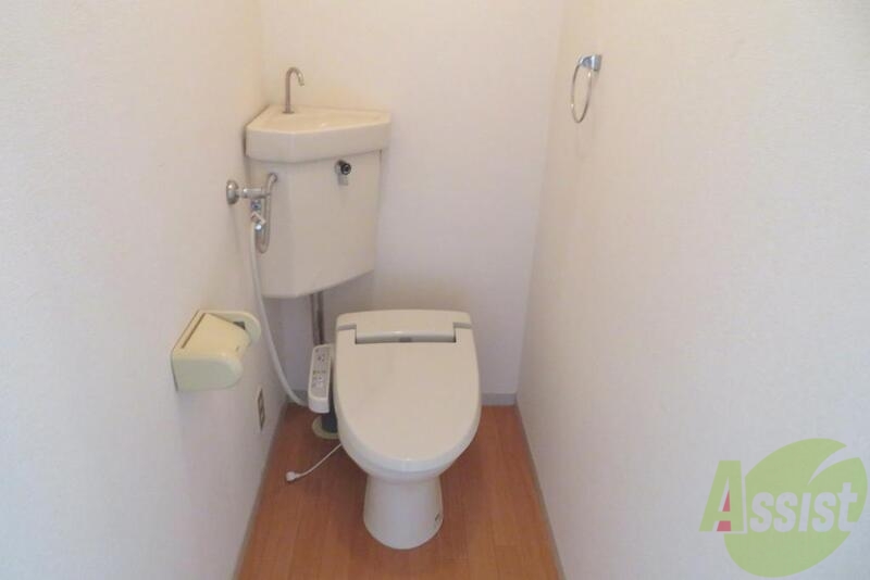 トイレ　トイレにはウォシュレットも付いていて嬉しいポイントですね