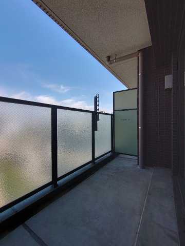 バルコニー　別部屋の参考写真となります