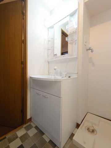 洗面設備　ローズガーデン