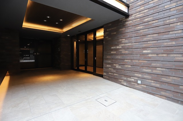 エントランス　エントランス