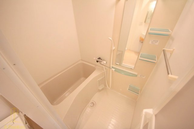 バス・シャワールーム　SERENiTE上町台