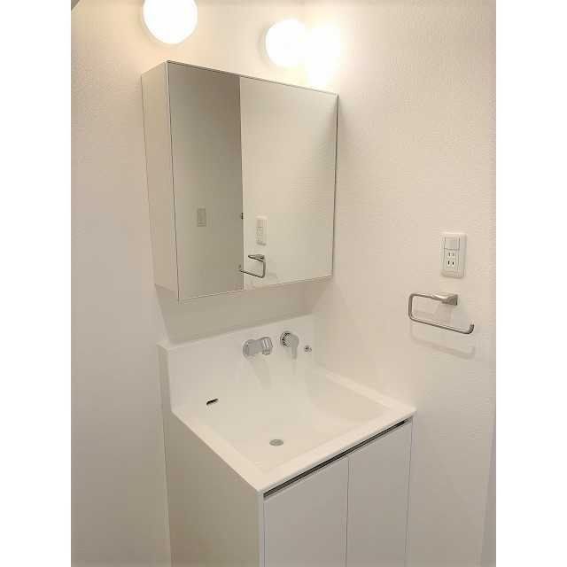 洗面設備　※別部屋の参考写真です。