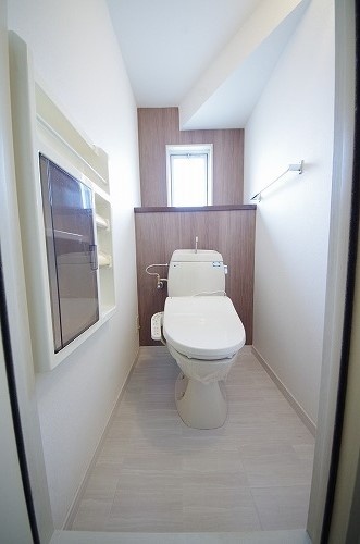 トイレ　１階シャワートイレ