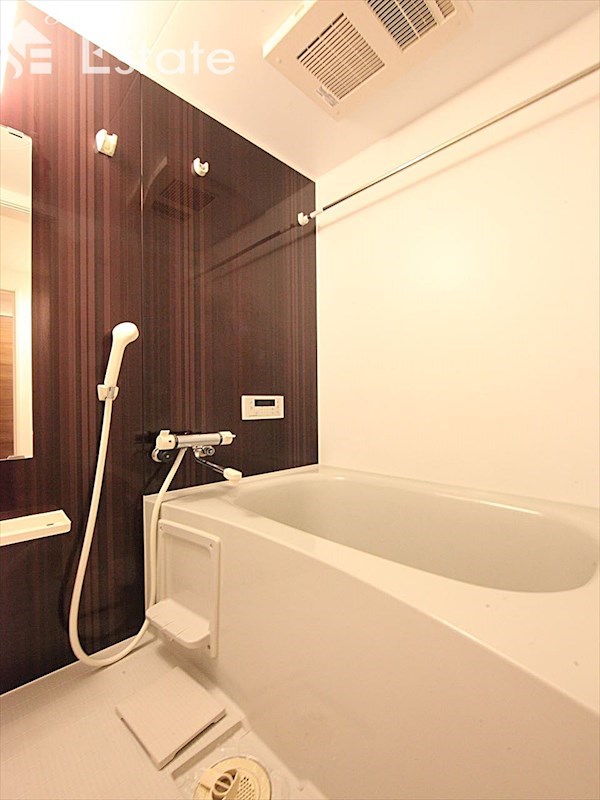 バス・シャワールーム　バスルーム