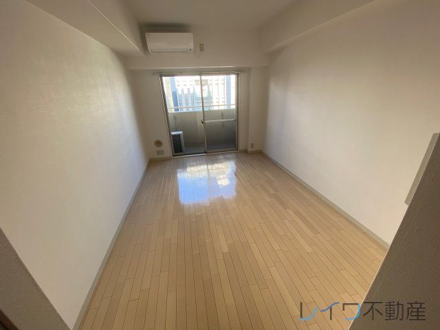 居室・リビング　スタンダードな洋室です