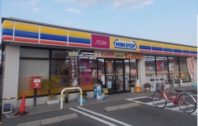 コンビニ　ミニストップ小村町店さん（コンビニ）まで1600m