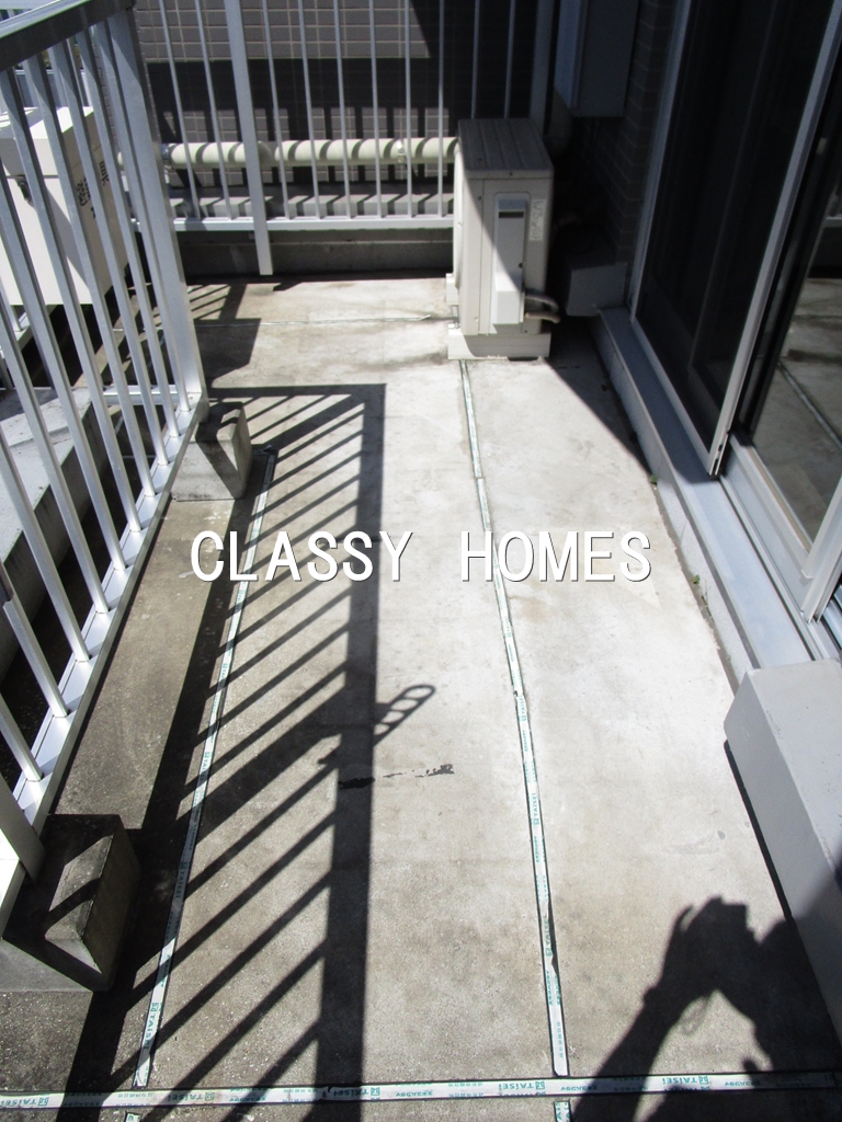 バルコニー　2013年竣工　ル・リオン南大井：バルコニー