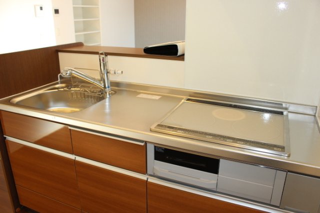 キッチン　ＩＨ・浄水器（別途契約）付き対面キッチン