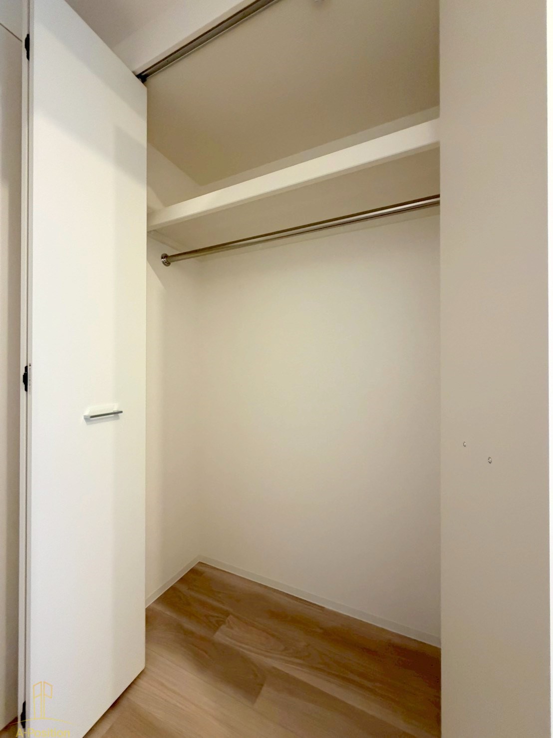 収納　セレニテ東梅田アリエ