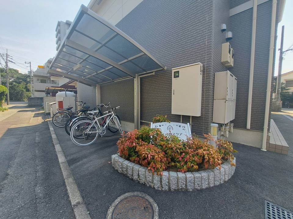 駐車場　駐輪場