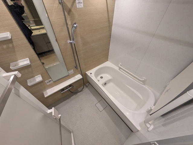 バス・シャワールーム