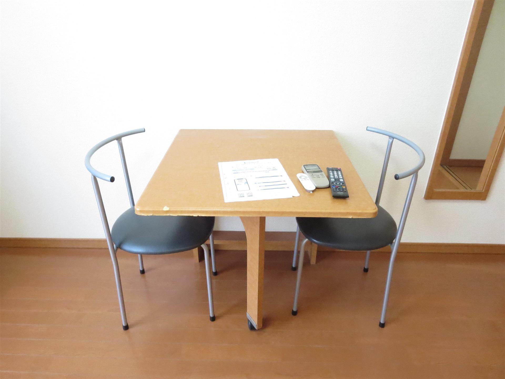 その他設備　テーブル・椅子付き