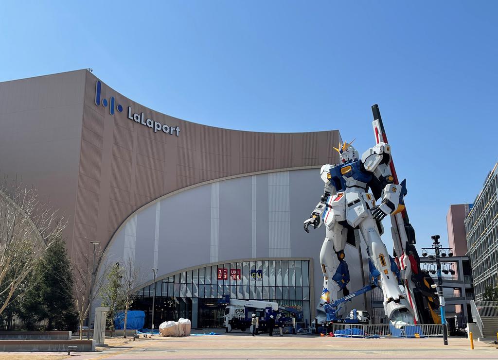 ショッピングセンター　三井ショッピングパークららぽーと福岡（ショッピングセンター）まで752m