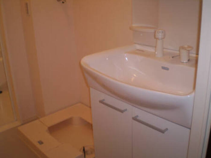 洗面設備　※反転タイプのお写真です
