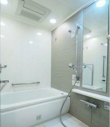 バス・シャワールーム　※別部屋の参考写真です。