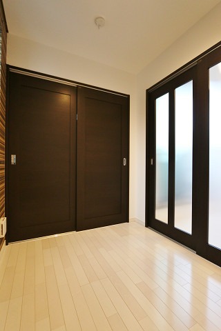 その他部屋・スペース　白基調のお部屋です。