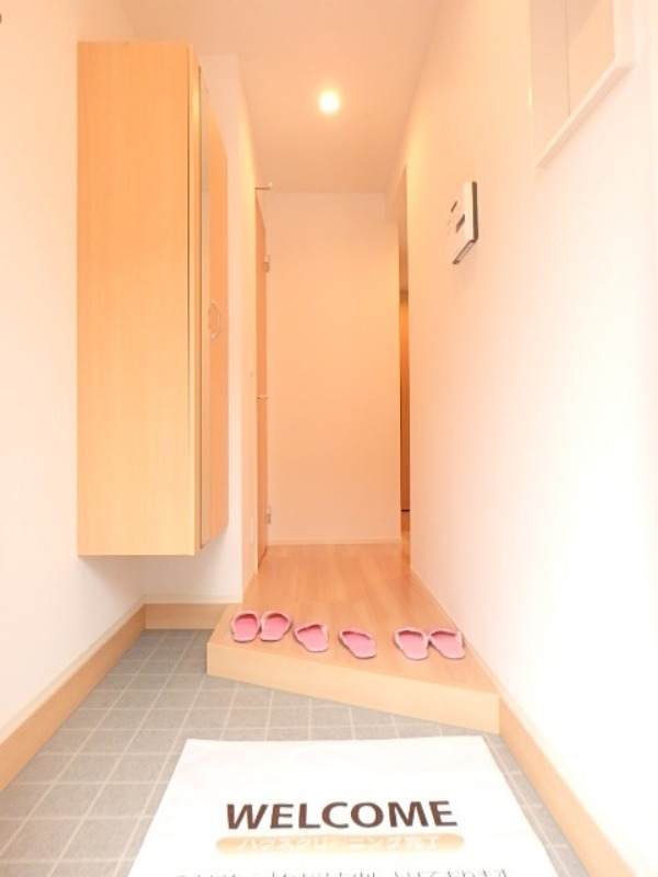 玄関　図面と現状に相違がある場合には現状を優先