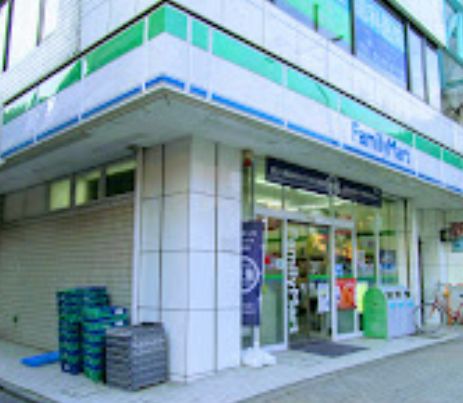 コンビニ　ファミリーマート木場五丁目店（コンビニ）まで119m