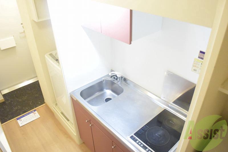 キッチン　ラジエントヒーター付きのワイドキッチンです