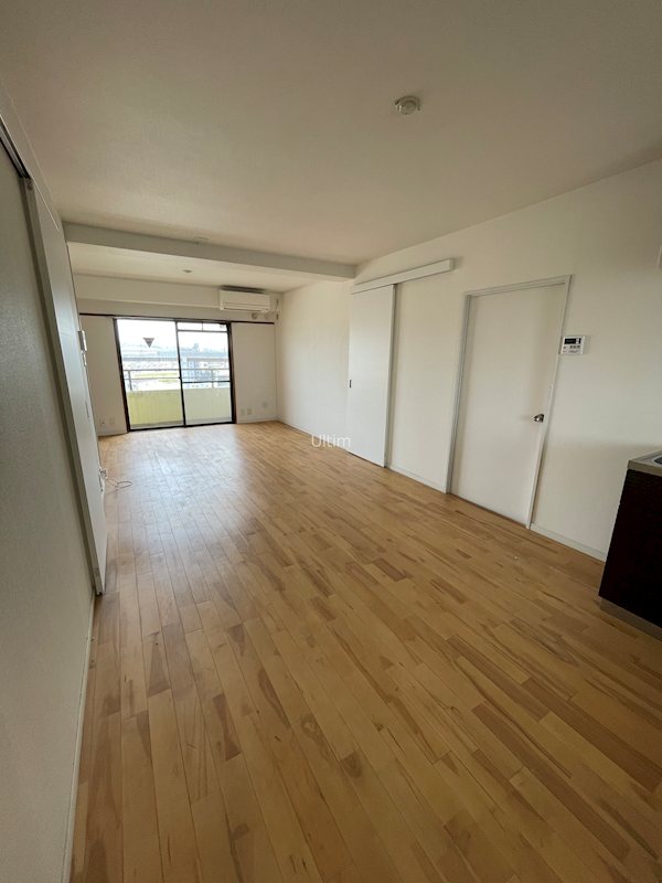 居室・リビング　別の部屋の写真